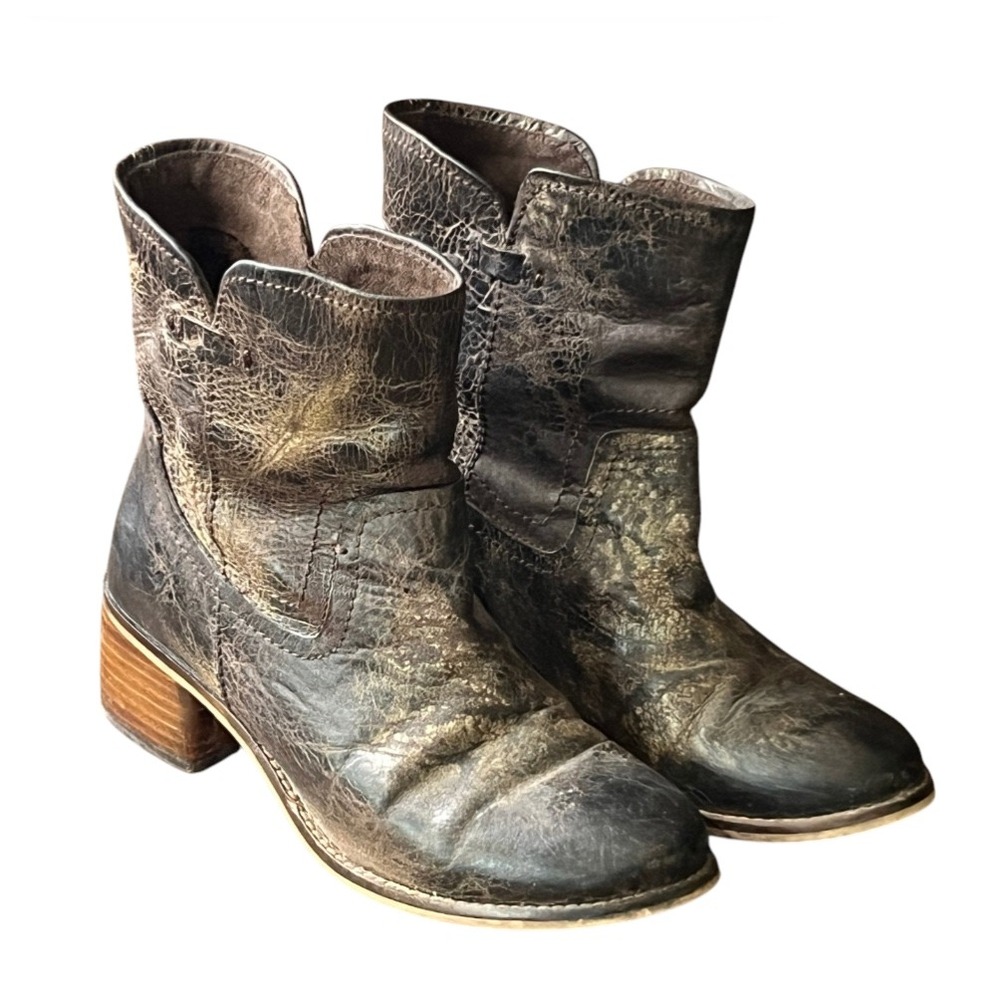 DIBA TRUE Short Ankle Boots HAND DISTRESSED BROWN LEATHER West Haven Bootie  7